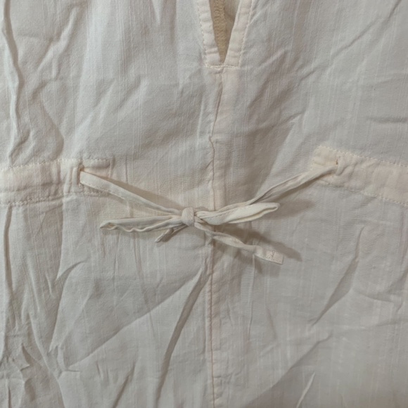 Old Navy Tie V-Neck Tunic with Ruched Tie Waist & Side Splits Top in Ivory XL - Picture 2 of 8